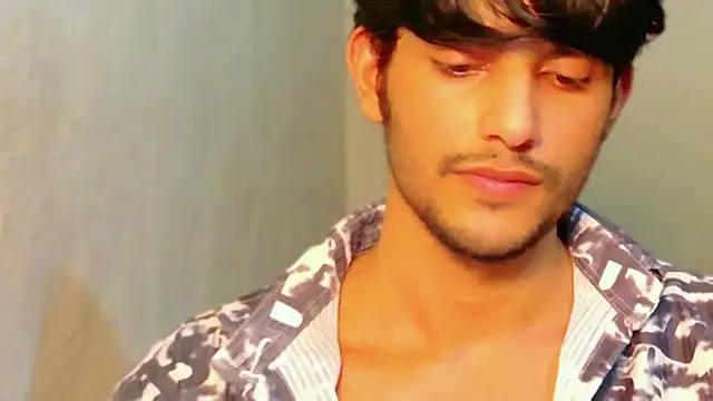 kingkartik7 online show from March 11, 5:18 pm