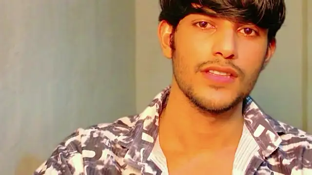 kingkartik7 online show from March 12, 5:28 pm