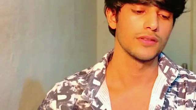 kingkartik7 online show from April 2, 7:31 pm