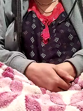 Snapshot of miss-Riy chatting on January 6, 5:06 pm miss-Riy online show from January 6, 5:06 pm