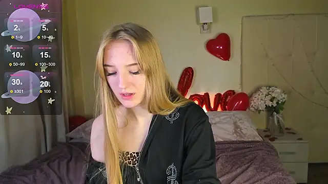 Snapshot of Stacy_River chatting on February 15, 8:22 am Stacy River online show from February 15, 8:22 am