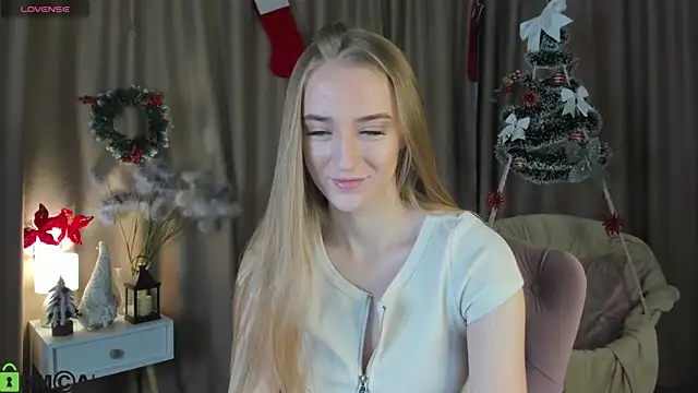 Stacy River online show from November 30, 9:21 am