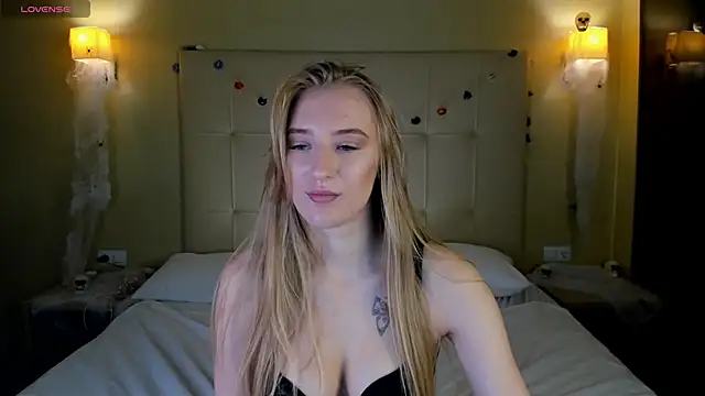 Stacy River online show from November 5, 9:12 am