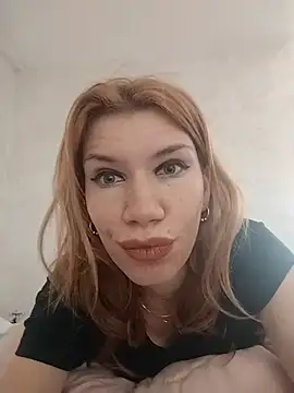 Snapshot of EvaRush chatting on December 18, 10:52 am EvaRush online show from December 18, 10:52 am