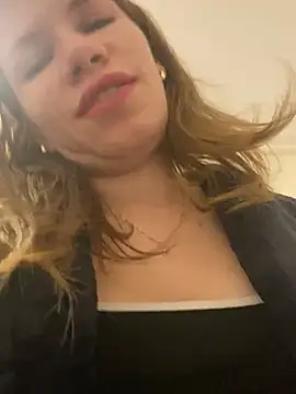 Snapshot of EvaRush chatting on January 21, 7:17 pm EvaRush online show from January 21, 7:17 pm