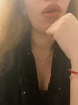 Snapshot of EvaRush chatting on December 7, 10:34 pm EvaRush online show from December 7, 10:34 pm