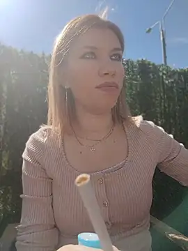 EvaRush online show from April 6, 12:17 pm