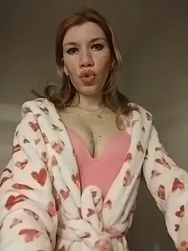 EvaRush online show from February 16, 8:29 pm