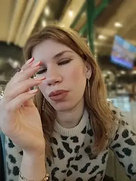 EvaRush online show from March 20, 3:35 pm