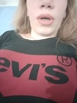 EvaRush online show from April 2, 8:26 pm