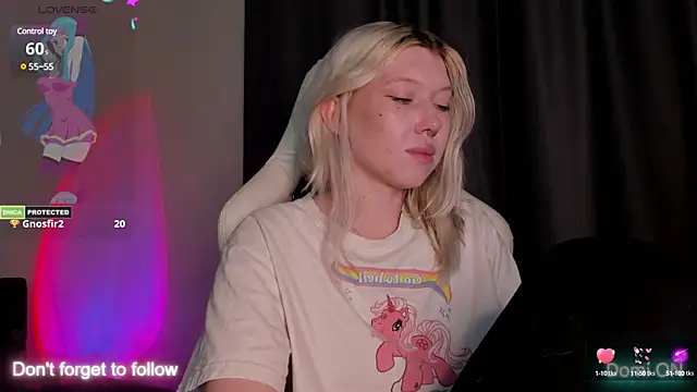 takeyourmolly online show from December 21, 4:36 pm