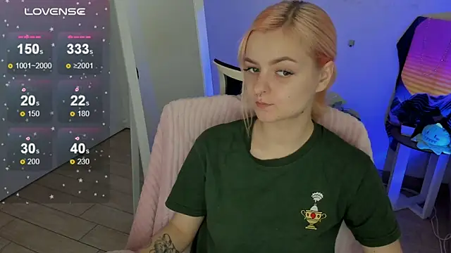 Fire Bestie online show from September 18, 12:52 pm