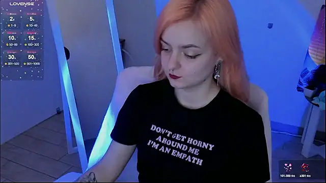 Fire Bestie online show from January 8, 2:12 pm