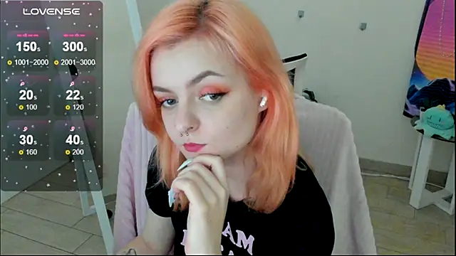 Fire Bestie online show from November 15, 2:10 pm