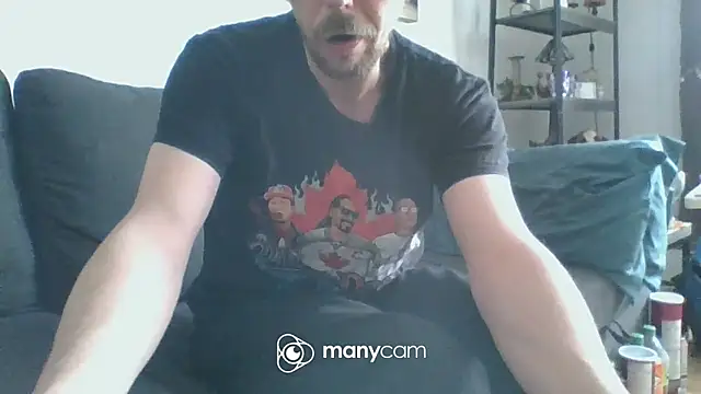 Snapshot of redtoyanal chatting on March 6, 1:46 pm redtoyanal online show from March 6, 1:46 pm
