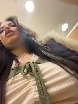 Chloe  Moon online show from March 3, 1:18 pm