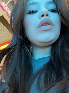 Chloe  Moon online show from April 10, 2:13 pm