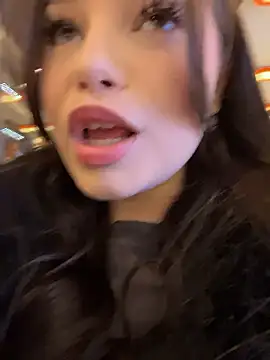 Chloe  Moon online show from January 18, 2:09 pm