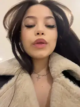 Chloe  Moon online show from December 22, 11:10 am