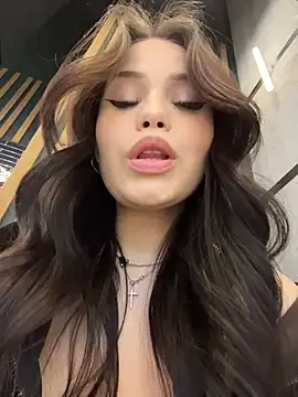 Chloe  Moon online show from December 1, 4:08 pm