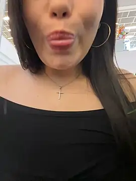 Chloe  Moon online show from January 5, 1:47 pm