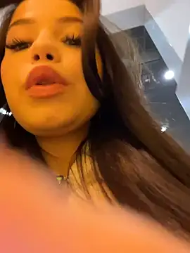 Chloe  Moon online show from November 24, 1:11 pm