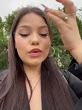 Chloe  Moon online show from June 27, 2:01 pm
