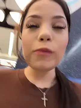 Chloe  Moon online show from April 3, 3:18 pm