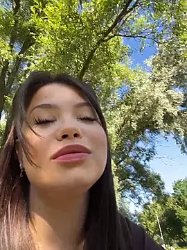 Chloe  Moon online show from June 23, 5:05 am