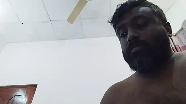 Snapshot of nikini1621 chatting on July 19, 3:42 pm nikini1621 online show from July 19, 3:42 pm