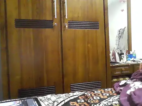 Snapshot of nikini1621 chatting on November 17, 5:06 pm nikini1621 online show from November 17, 5:06 pm