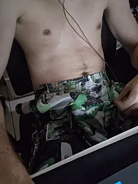 OliverWtdh online show from February 12, 6:40 pm