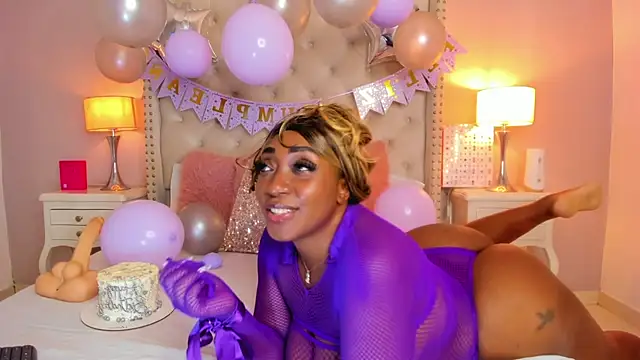 Gabriiela  online show from February 21, 4:47 am