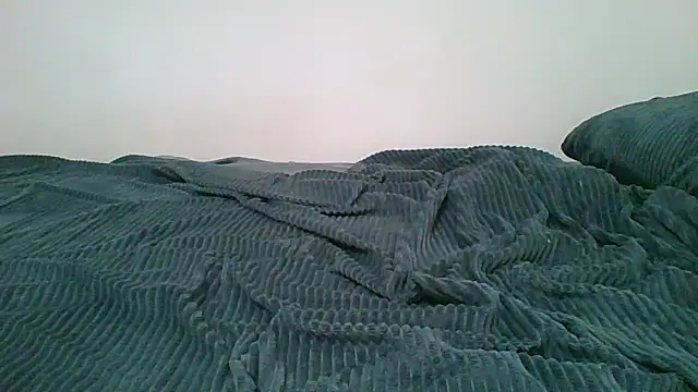 Emma 99 online show from April 5, 12:23 pm