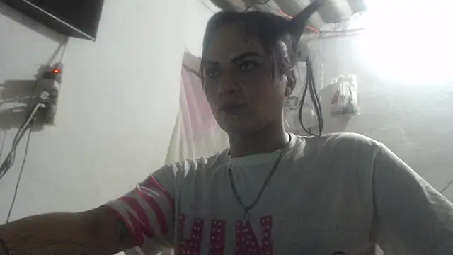 Analiasmith89 online show from April 2, 6:47 pm