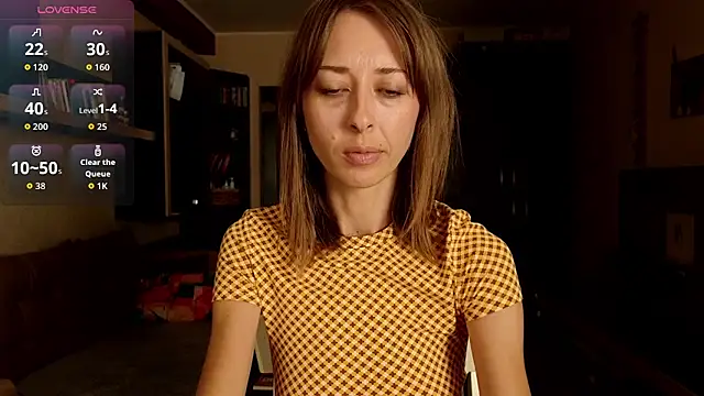 NinaNovalicious online show from September 18, 7:33 am