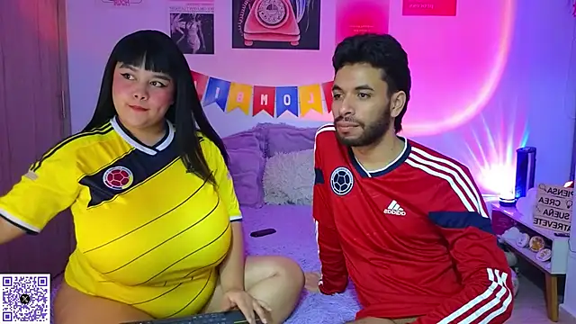 angie bigboobs  online show from June 17, 4:34 am