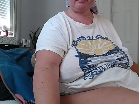 LauLauPAWG online show from November 6, 9:19 pm