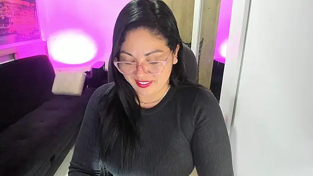 Snapshot of jessicarabbit_1 chatting on October 12, 9:27 pm jessicarabbit 1 online show from October 12, 9:27 pm