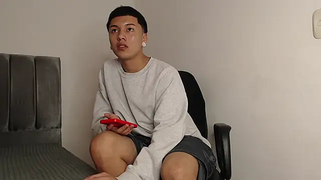 alex-lover online show from March 18, 4:07 am