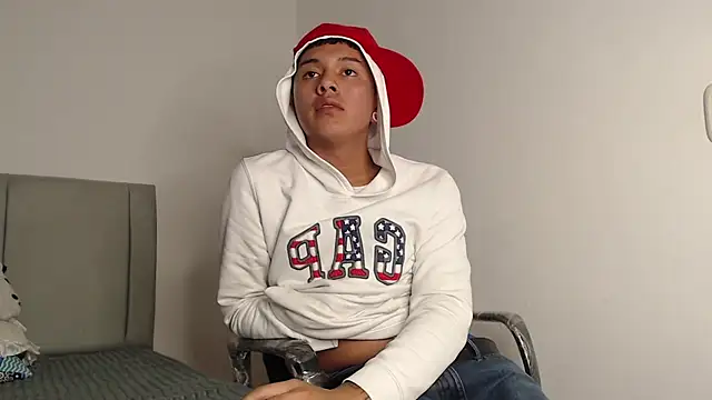 alex-lover online show from March 7, 7:37 am