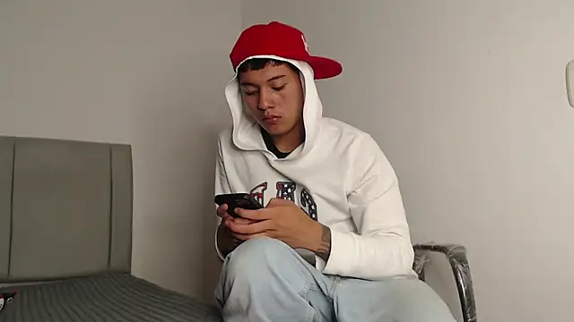 alex-lover online show from March 20, 3:40 am