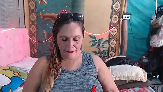 mom son dirty online show from November 14, 1:59 pm