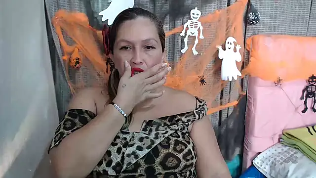 mom son dirty online show from October 31, 2:24 pm