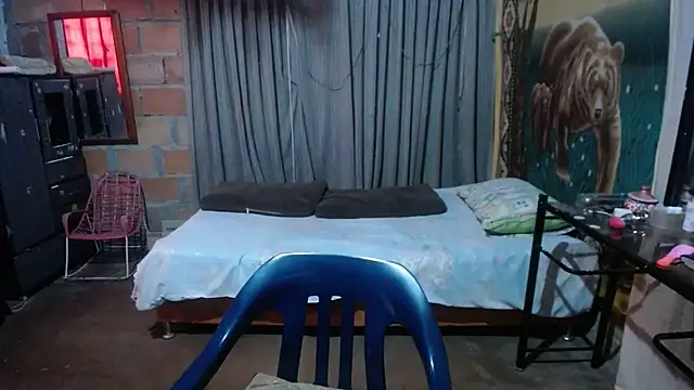 mom son dirty online show from June 12, 1:31 pm
