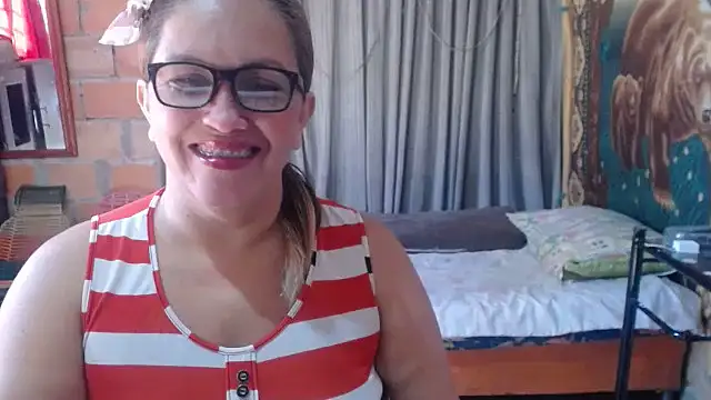 mom son dirty online show from July 8, 1:45 pm