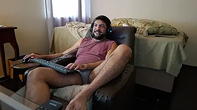 Snapshot of LUH133 chatting on September 10, 5:34 pm LUH133 online show from September 10, 5:34 pm