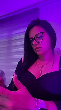 Snapshot of Milff_parkerrr chatting on November 12, 12:37 am Milff parkerrr online show from November 12, 12:37 am