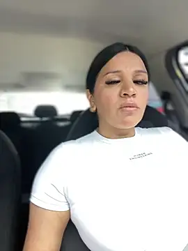 Milff parkerrr online show from May 6, 4:22 pm