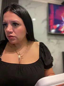 Snapshot of Milff_parkerrr chatting on June 5, 11:54 pm Milff parkerrr online show from June 5, 11:54 pm